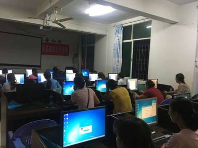 景訥鄉(xiāng)基層婦女干部計算機技術(shù)培訓(xùn)活動圓滿舉辦